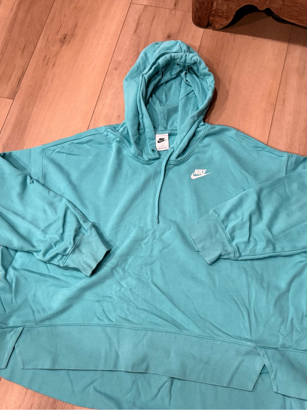 Nike Turquoise Pullover Hoodie with White Swoosh women’s 3x oversized cropped